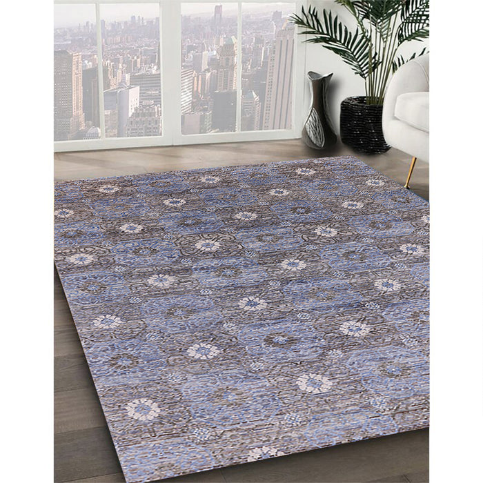 Mid-Century Modern Dark Gray Oriental Rug in Family Room, urb1529