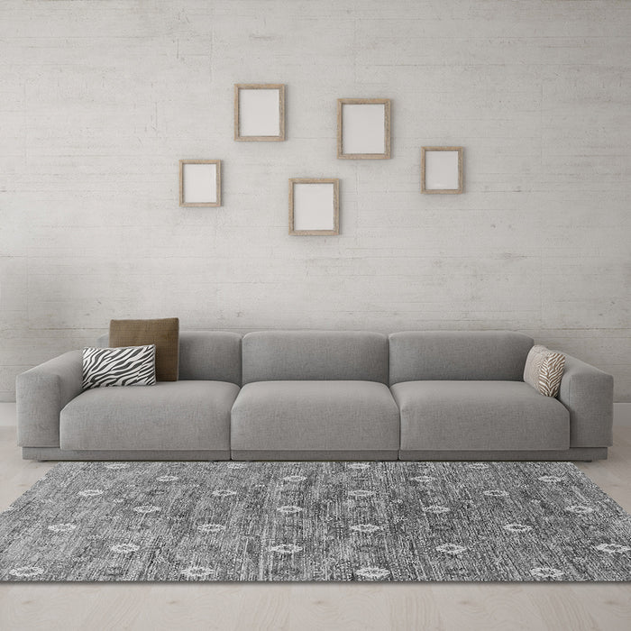 Machine Washable Oriental Gray Industrial Rug in a Living Room,, wshurb1529gry