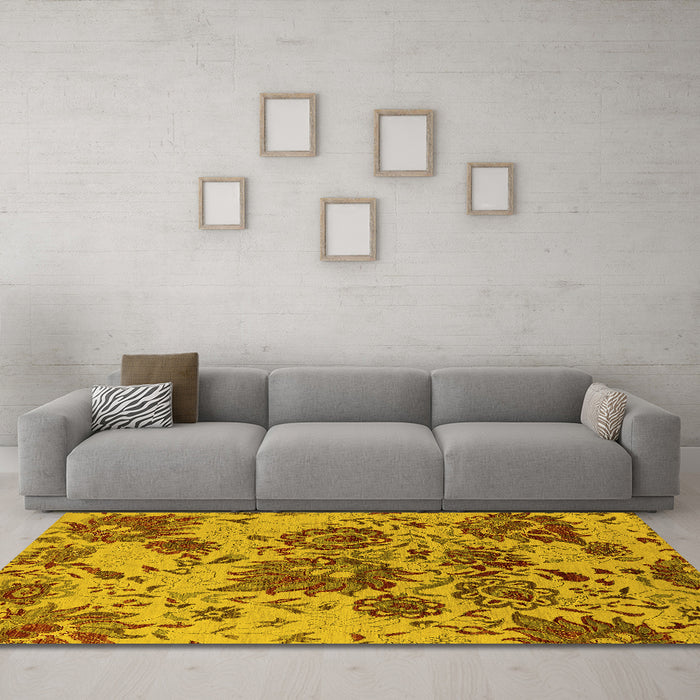 Machine Washable Oriental Yellow Industrial Rug in a Living Room, wshurb1530yw