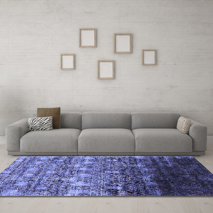 Machine Washable Oriental Blue Industrial Rug in a Living Room, wshurb1534blu