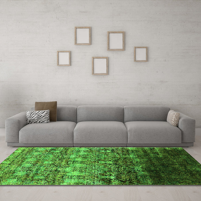 Machine Washable Oriental Green Industrial Area Rugs in a Living Room,, wshurb1534grn