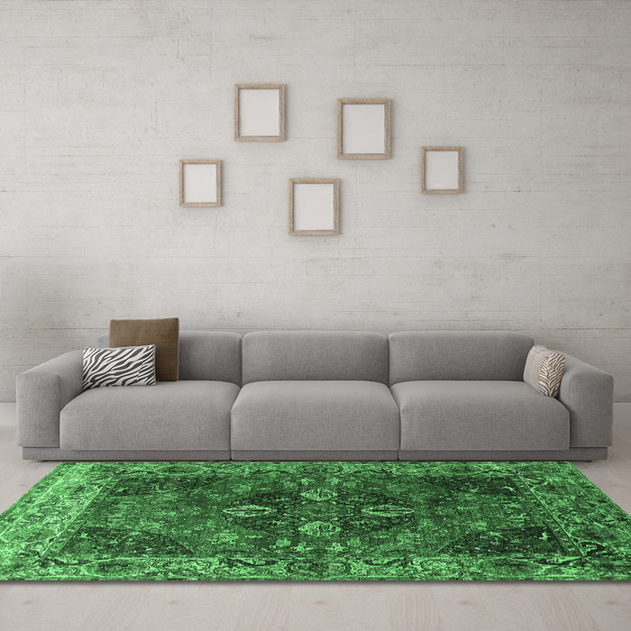 Machine Washable Oriental Emerald Green Industrial Area Rugs in a Living Room,, wshurb1538emgrn