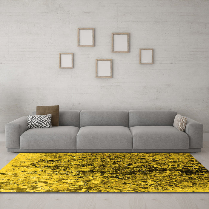 Machine Washable Oriental Yellow Industrial Rug in a Living Room, wshurb1541yw
