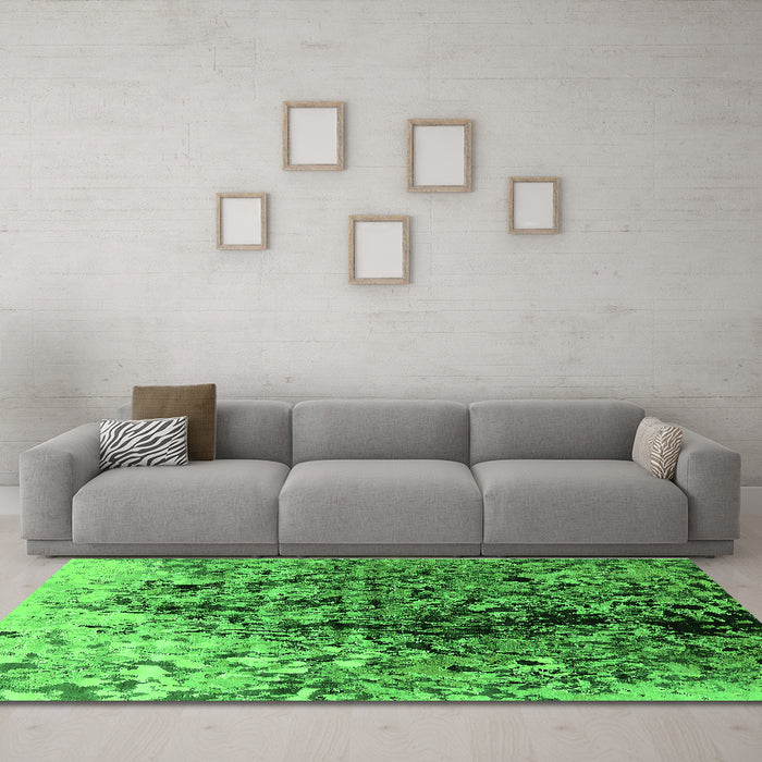 Machine Washable Oriental Green Industrial Area Rugs in a Living Room,, wshurb1541grn