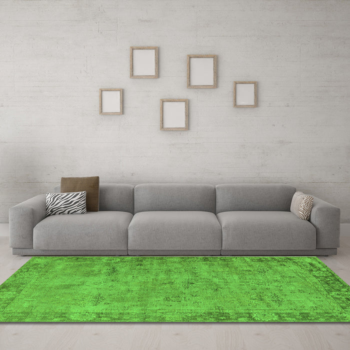 Machine Washable Oriental Green Industrial Area Rugs in a Living Room,, wshurb1544grn