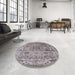 Round Mid-Century Modern Silver Pink Oriental Rug in a Office, urb1545