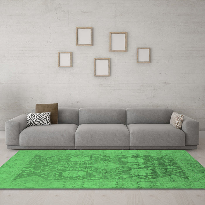 Machine Washable Oriental Emerald Green Industrial Area Rugs in a Living Room,, wshurb1546emgrn