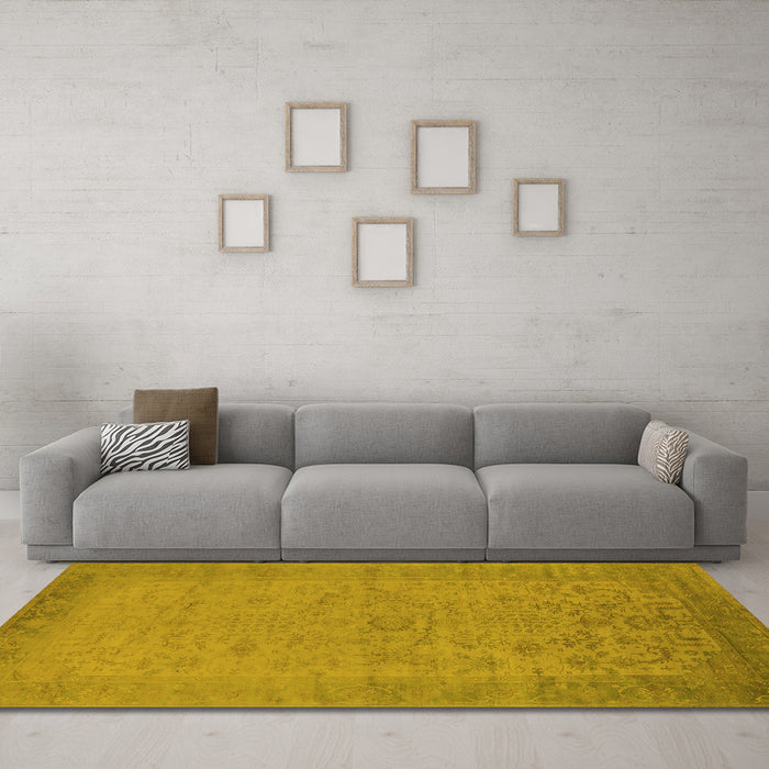 Machine Washable Oriental Yellow Industrial Rug in a Living Room, wshurb1549yw