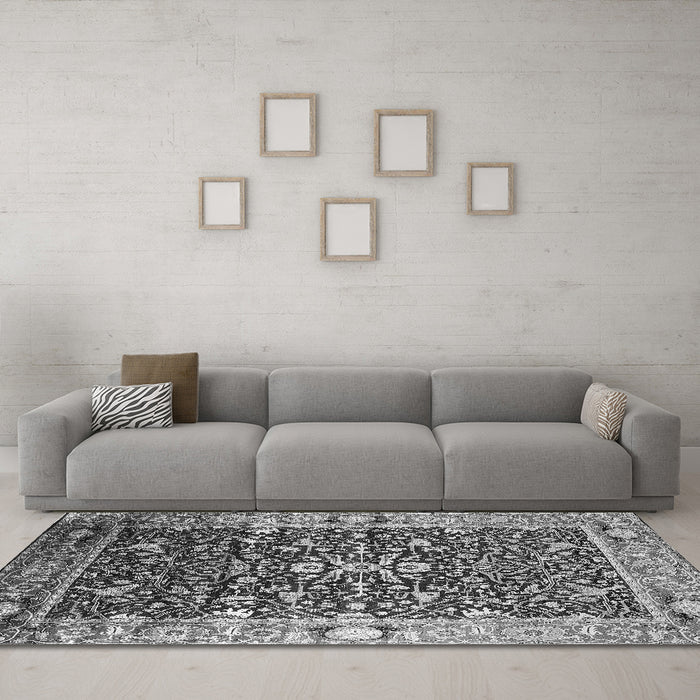 Machine Washable Oriental Gray Industrial Rug in a Living Room,, wshurb1550gry