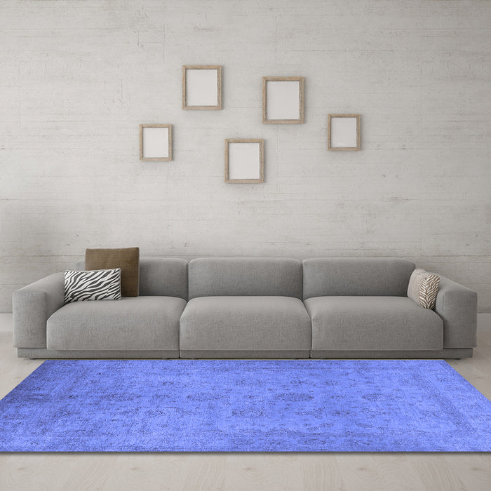 Machine Washable Oriental Blue Industrial Rug in a Living Room, wshurb1558blu