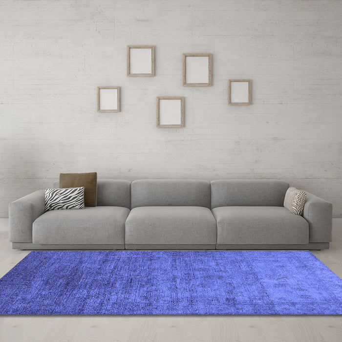 Machine Washable Oriental Blue Industrial Rug in a Living Room, wshurb1559blu
