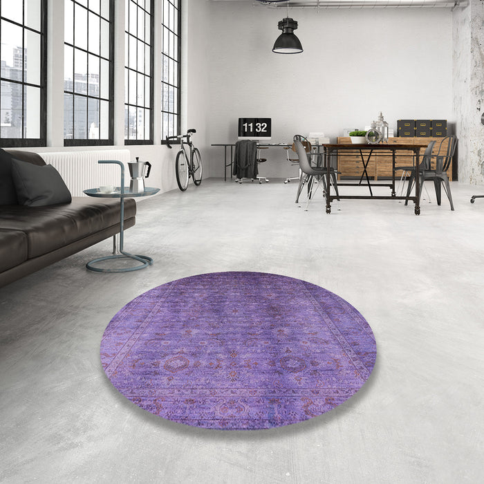 Round Mid-Century Modern Bright Purple Oriental Rug in a Office, urb1562