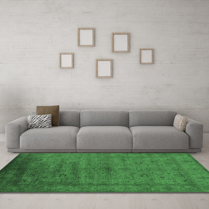 Machine Washable Oriental Emerald Green Industrial Area Rugs in a Living Room,, wshurb1565emgrn