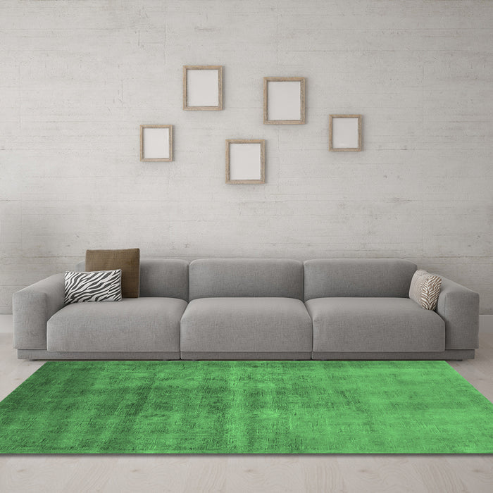 Machine Washable Oriental Emerald Green Industrial Area Rugs in a Living Room,, wshurb1566emgrn