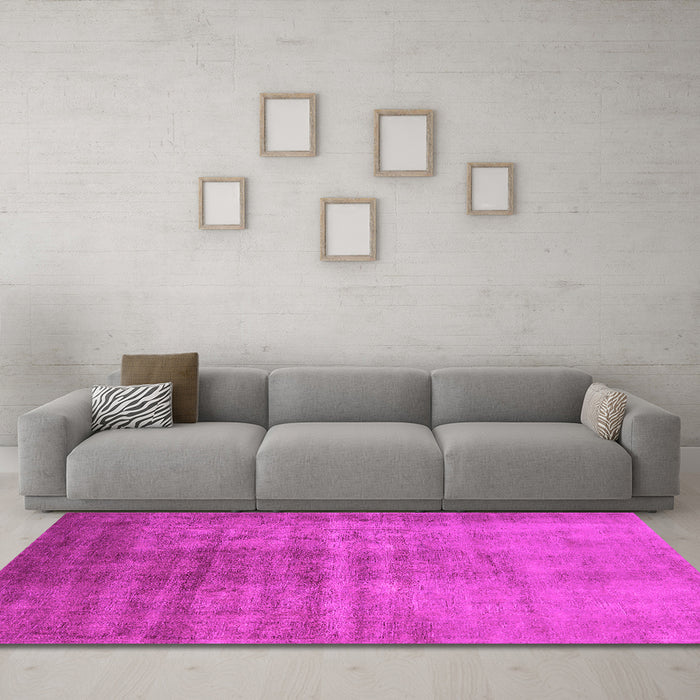 Machine Washable Oriental Pink Industrial Rug in a Living Room, wshurb1566pnk