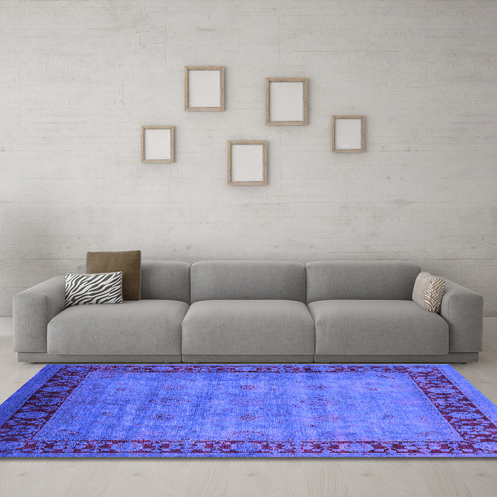 Machine Washable Oriental Purple Industrial Area Rugs in a Living Room, wshurb1570pur