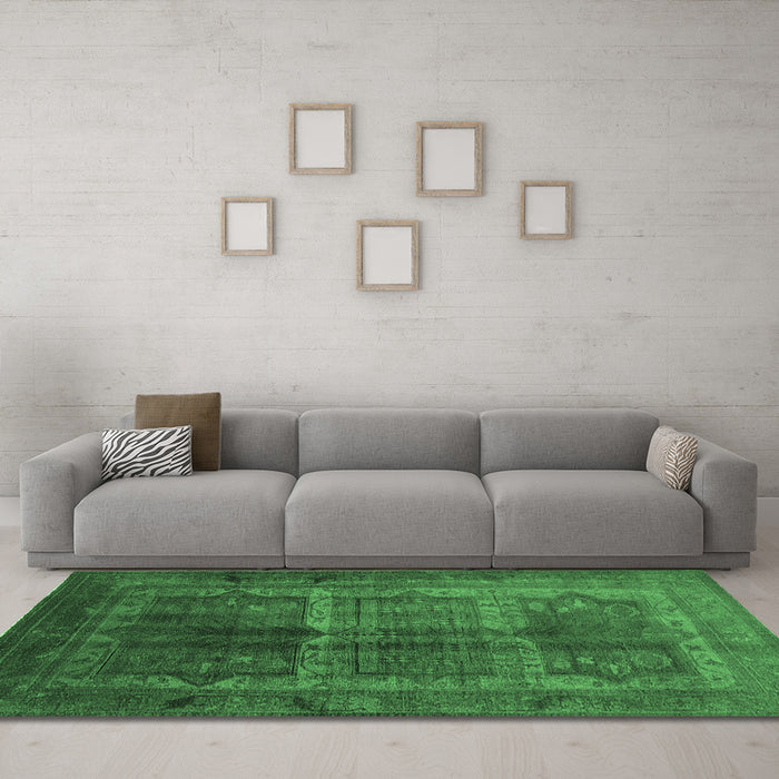Machine Washable Oriental Emerald Green Industrial Area Rugs in a Living Room,, wshurb1573emgrn