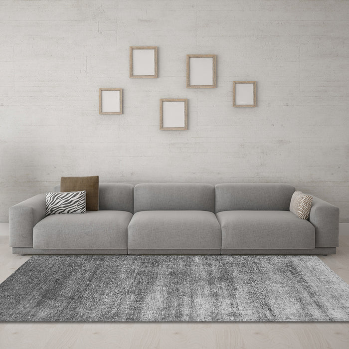 Machine Washable Oriental Gray Industrial Rug in a Living Room,, wshurb1574gry