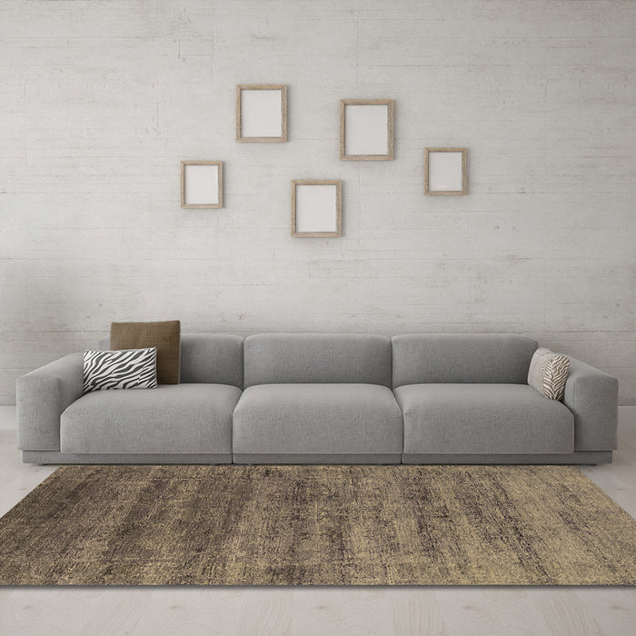 Machine Washable Oriental Brown Industrial Rug in a Living Room,, wshurb1576brn