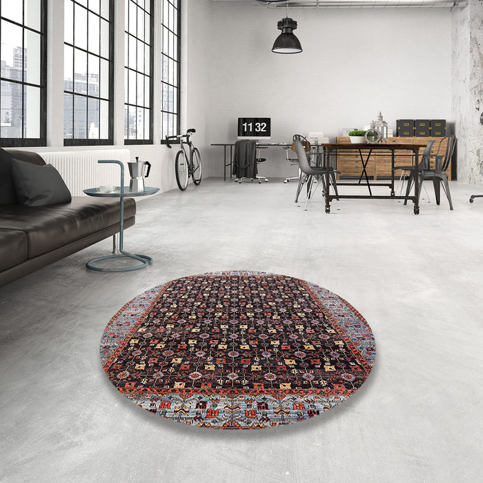 Round Mid-Century Modern Rosy Brown Pink Oriental Rug in a Office, urb1582