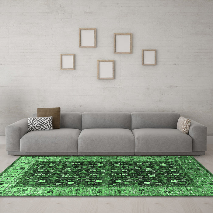Machine Washable Oriental Emerald Green Industrial Area Rugs in a Living Room,, wshurb1583emgrn
