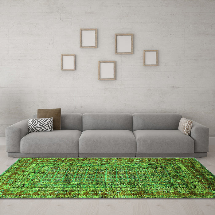 Machine Washable Oriental Green Industrial Area Rugs in a Living Room,, wshurb1585grn