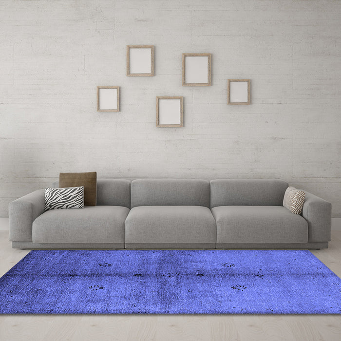 Machine Washable Oriental Blue Industrial Rug in a Living Room, wshurb1592blu