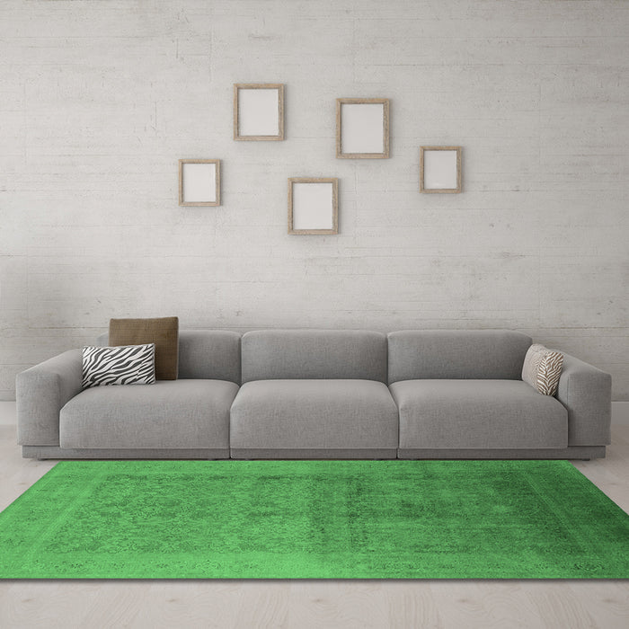 Machine Washable Oriental Emerald Green Industrial Area Rugs in a Living Room,, wshurb1593emgrn