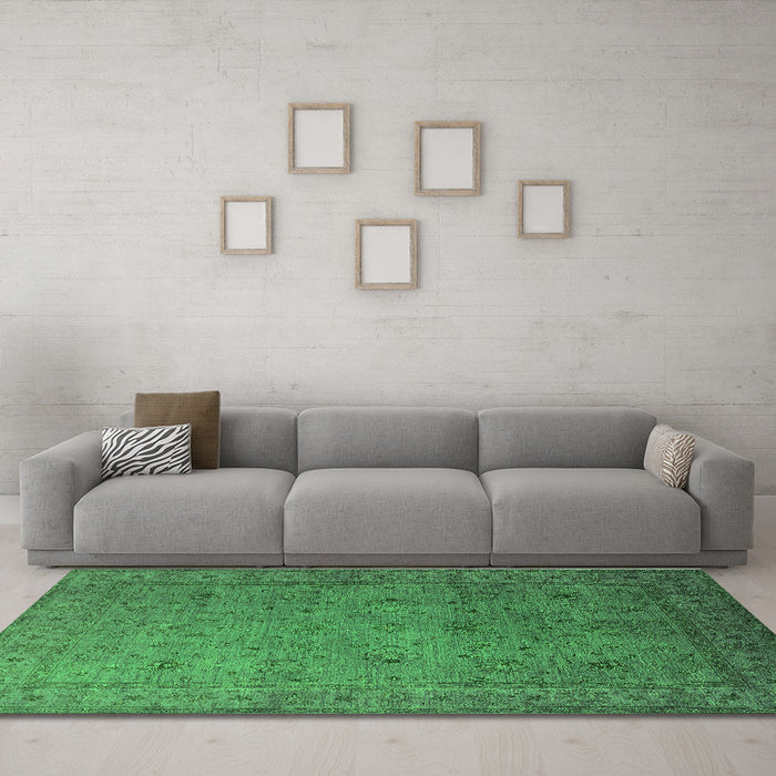 Machine Washable Oriental Green Industrial Area Rugs in a Living Room,, wshurb1594grn