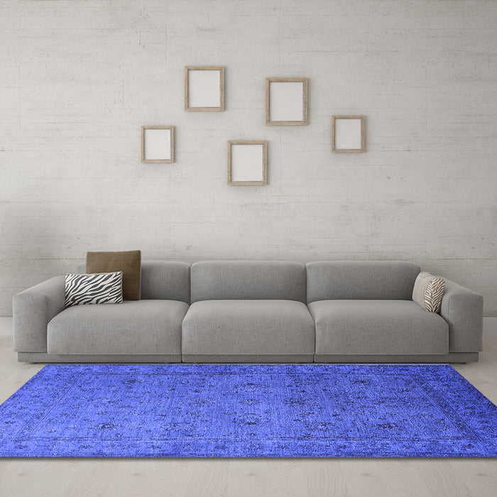 Machine Washable Oriental Blue Industrial Rug in a Living Room, wshurb1594blu