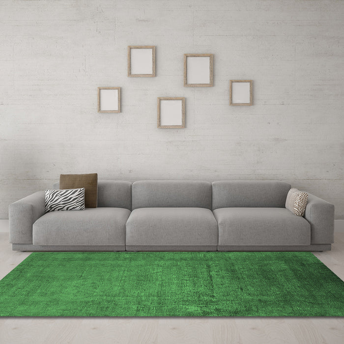 Machine Washable Oriental Emerald Green Industrial Area Rugs in a Living Room,, wshurb1595emgrn
