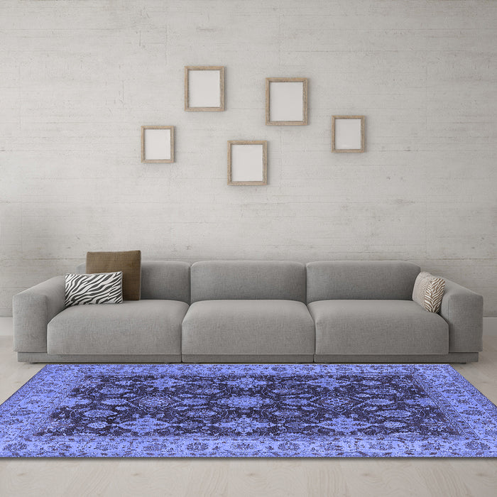 Machine Washable Oriental Blue Industrial Rug in a Living Room, wshurb1597blu