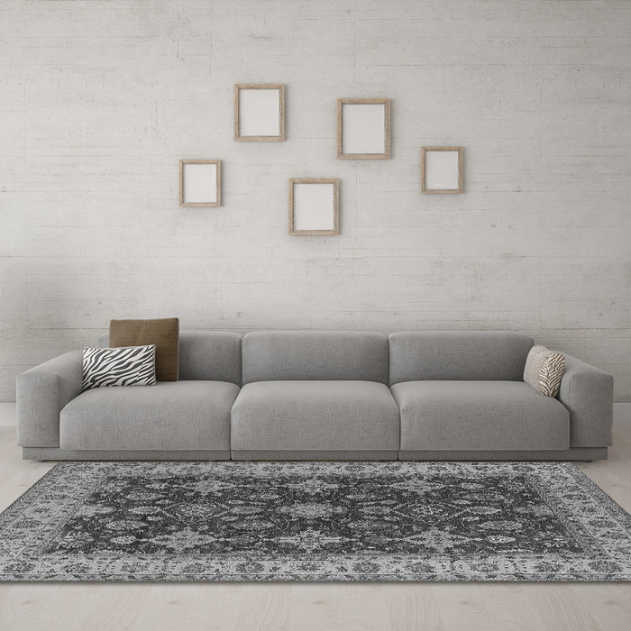 Machine Washable Oriental Gray Industrial Rug in a Living Room,, wshurb1597gry