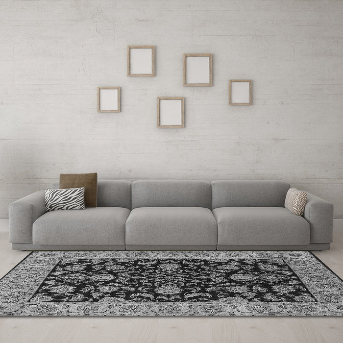 Machine Washable Oriental Gray Industrial Rug in a Living Room,, wshurb1599gry