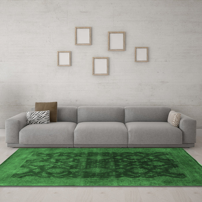 Machine Washable Oriental Emerald Green Industrial Area Rugs in a Living Room,, wshurb1603emgrn