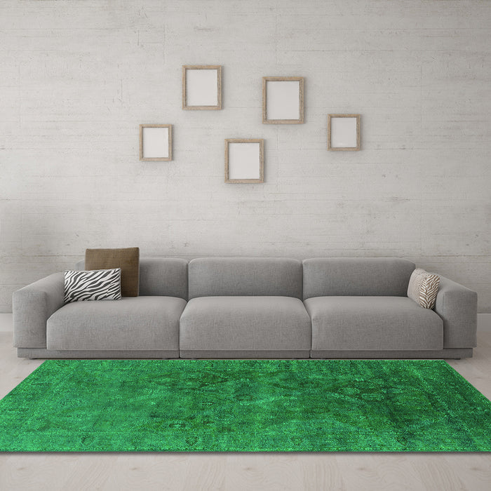 Machine Washable Oriental Green Industrial Area Rugs in a Living Room,, wshurb1606grn