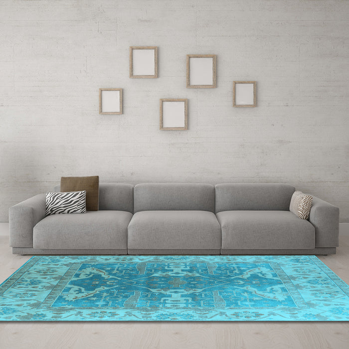 Machine Washable Oriental Light Blue Industrial Rug in a Living Room, wshurb1609lblu