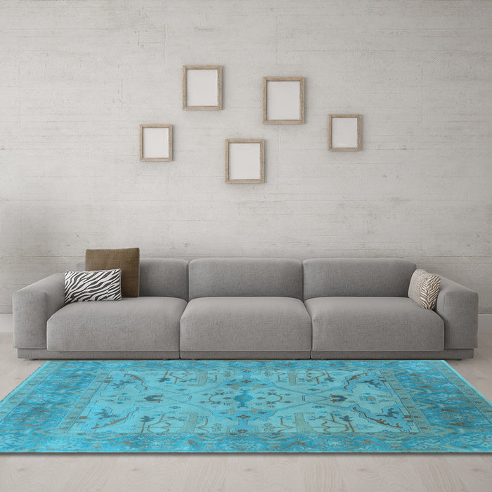Machine Washable Oriental Light Blue Industrial Rug in a Living Room, wshurb1610lblu