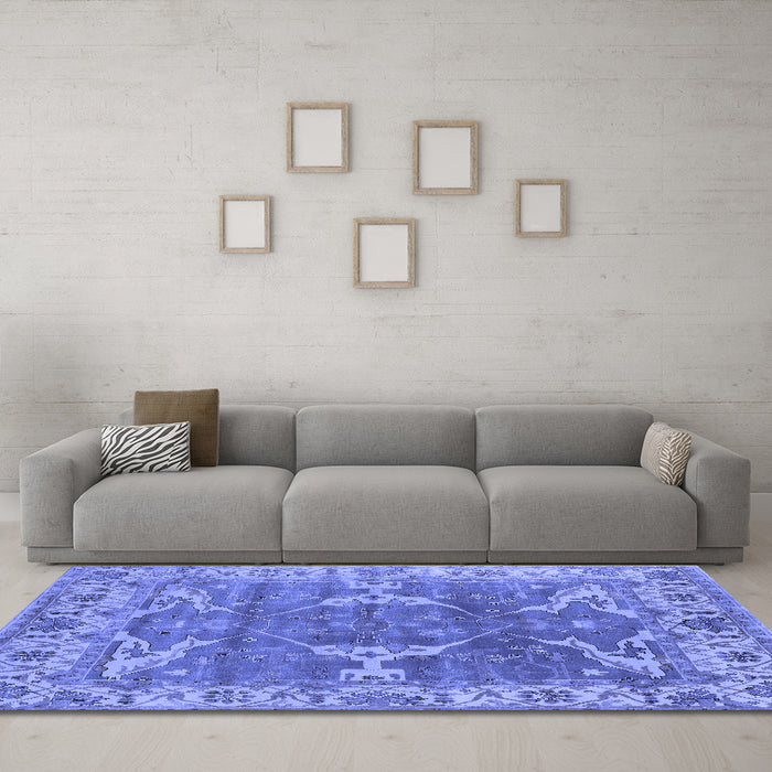 Machine Washable Oriental Blue Industrial Rug in a Living Room, wshurb1614blu