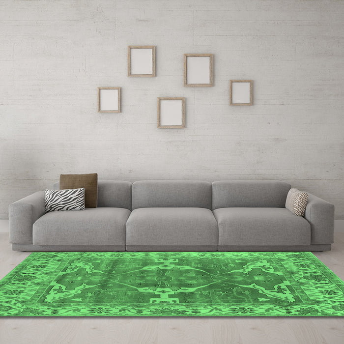 Machine Washable Oriental Emerald Green Industrial Area Rugs in a Living Room,, wshurb1614emgrn