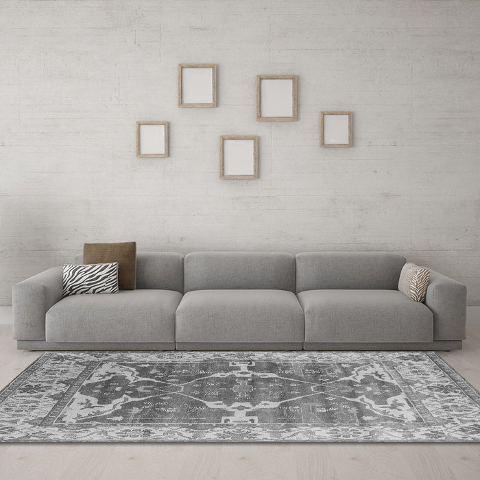 Machine Washable Oriental Gray Industrial Rug in a Living Room,, wshurb1615gry