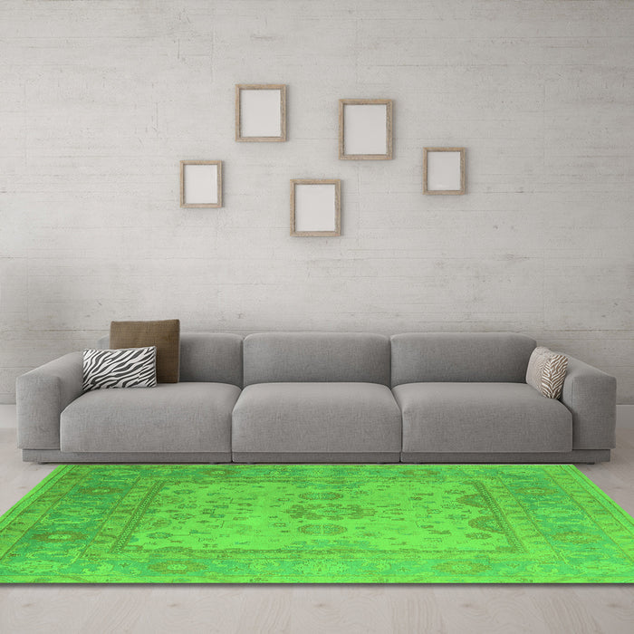Machine Washable Oriental Green Industrial Area Rugs in a Living Room,, wshurb1616grn