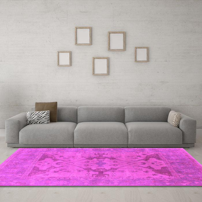 Machine Washable Oriental Pink Industrial Rug in a Living Room, wshurb1617pnk