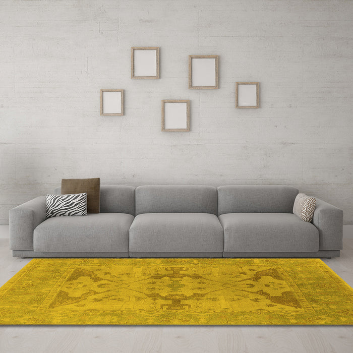 Machine Washable Oriental Yellow Industrial Rug in a Living Room, wshurb1617yw