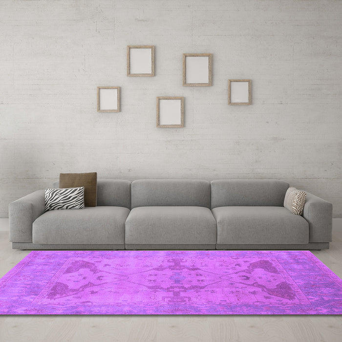 Machine Washable Oriental Purple Industrial Area Rugs in a Living Room, wshurb1618pur