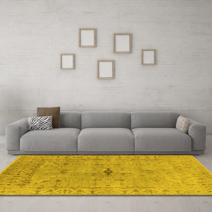 Machine Washable Oriental Yellow Industrial Rug in a Living Room, wshurb1622yw