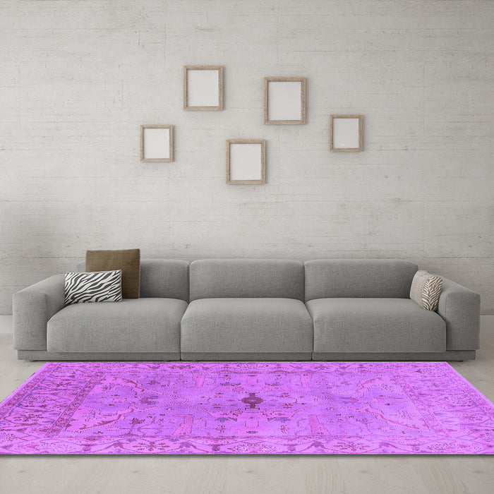 Machine Washable Oriental Purple Industrial Area Rugs in a Living Room, wshurb1622pur