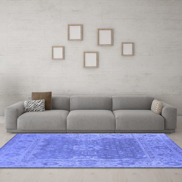 Machine Washable Oriental Blue Industrial Rug in a Living Room, wshurb1623blu