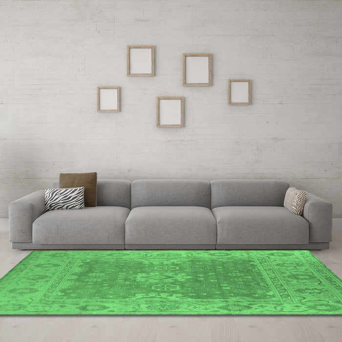 Machine Washable Oriental Emerald Green Industrial Area Rugs in a Living Room,, wshurb1623emgrn