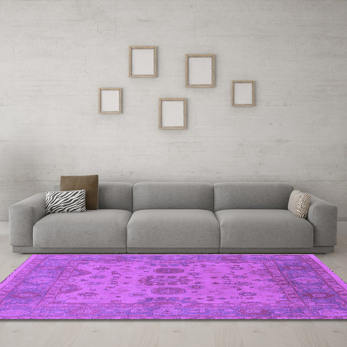 Machine Washable Oriental Purple Industrial Area Rugs in a Living Room, wshurb1626pur